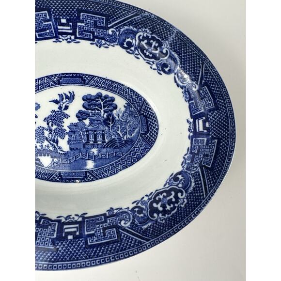 1920s Royal Venton Ware England Blue Willow Serving Bowl 8 1/2" x 6 5/8" - Picture 4 of 7